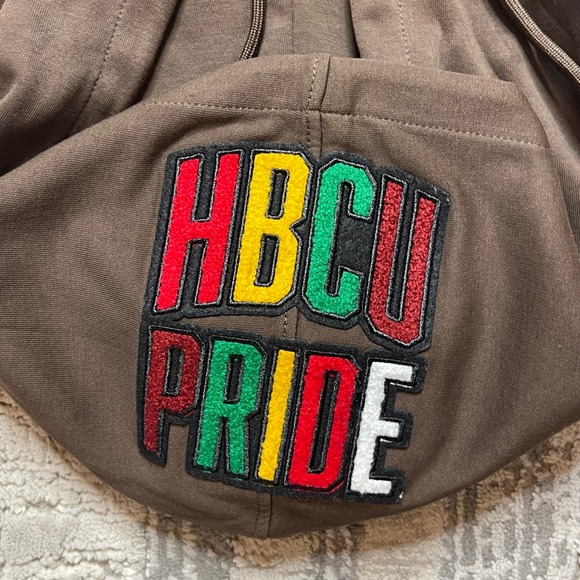 NWT PRO Standard Brown HBCU Basketball Hall of Fame Chris Paul Hoodie Mens LARGE - Picture 9 of 12